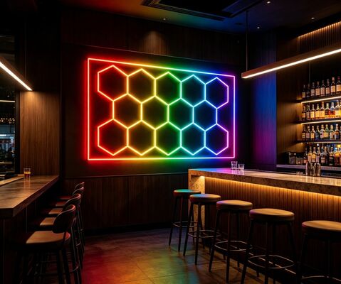 سعر جيد إضاءة LED سداسية 14 سداسي RGB بتحكم عن بعد ضوء سقف على شكل خلية نحل 24 فولت IP20 إضاءة مثالية لصالة الألعاب الرياضية، الصالون، المرآب، البار، الأجواء متصل